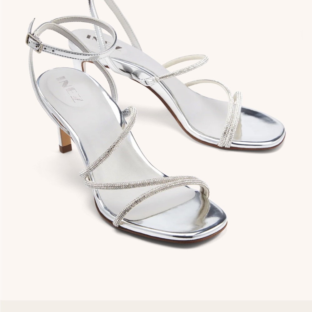NIB Shimmering Silver Strappy Heels